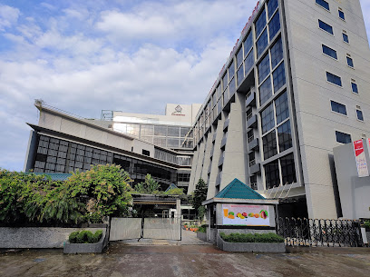 হোটেল দ্য কক্স টুডে - 01844114817