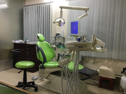 রয়্যাল ডেন্টাল কেয়ার - 01731303061