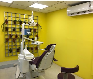 সিটি ডেন্টাল কেয়ার - 01817141123